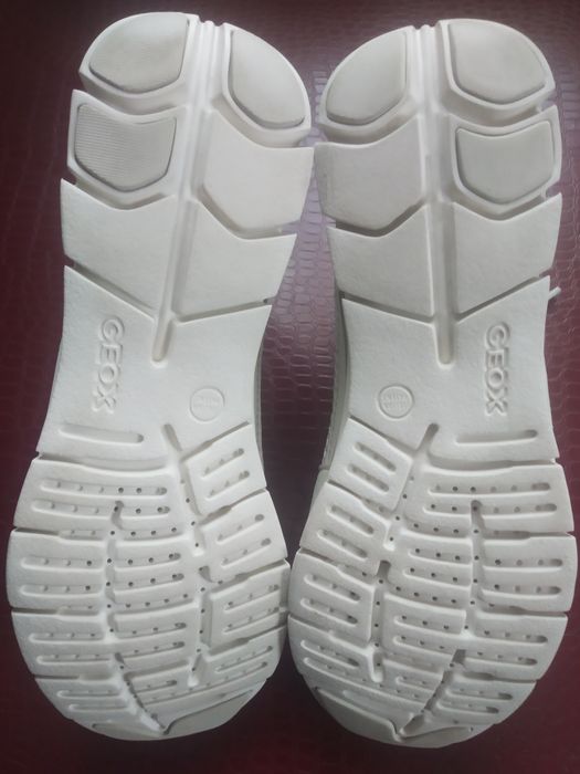 Кросовки женские Geox 39р