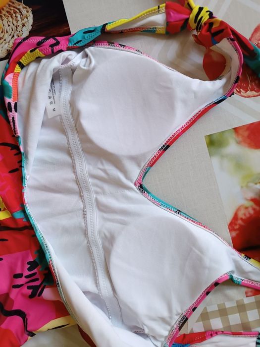 Фірмовий купальник