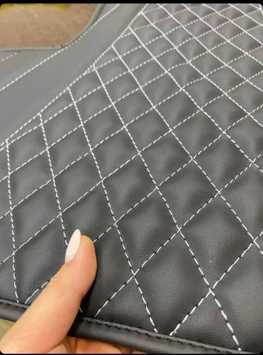 Поліки в машину Lexus RX 350