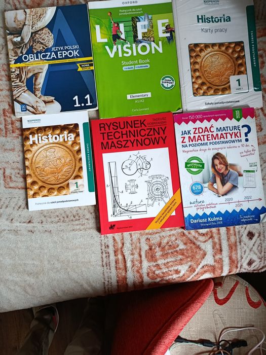 Sprzedam książki do technikum