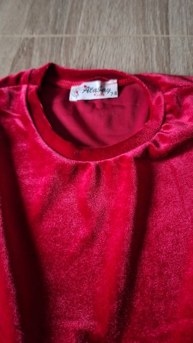 Sukienka bordowa welurowa z czerwonym  tiulem