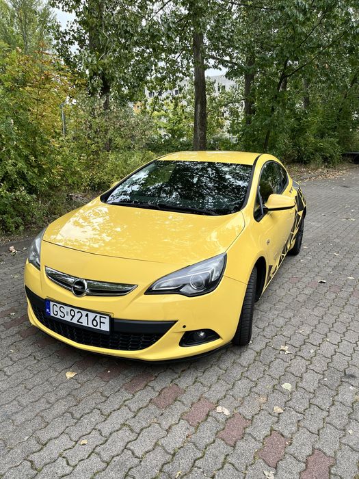 Opel Astra J GTC 1.4 Turbo + LPG | 2012 |