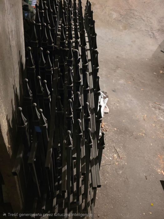 Przęsła płotu kute