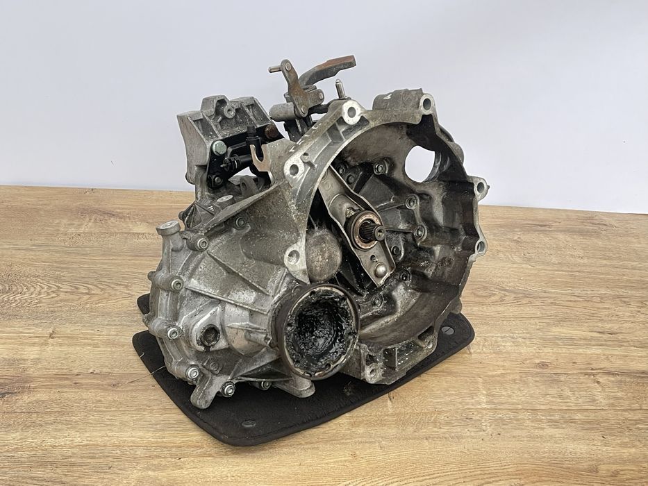 Коробка передач МКПП VW Golf 5 1.6 FSI HBM Фольксваген Гольф 5 1.6