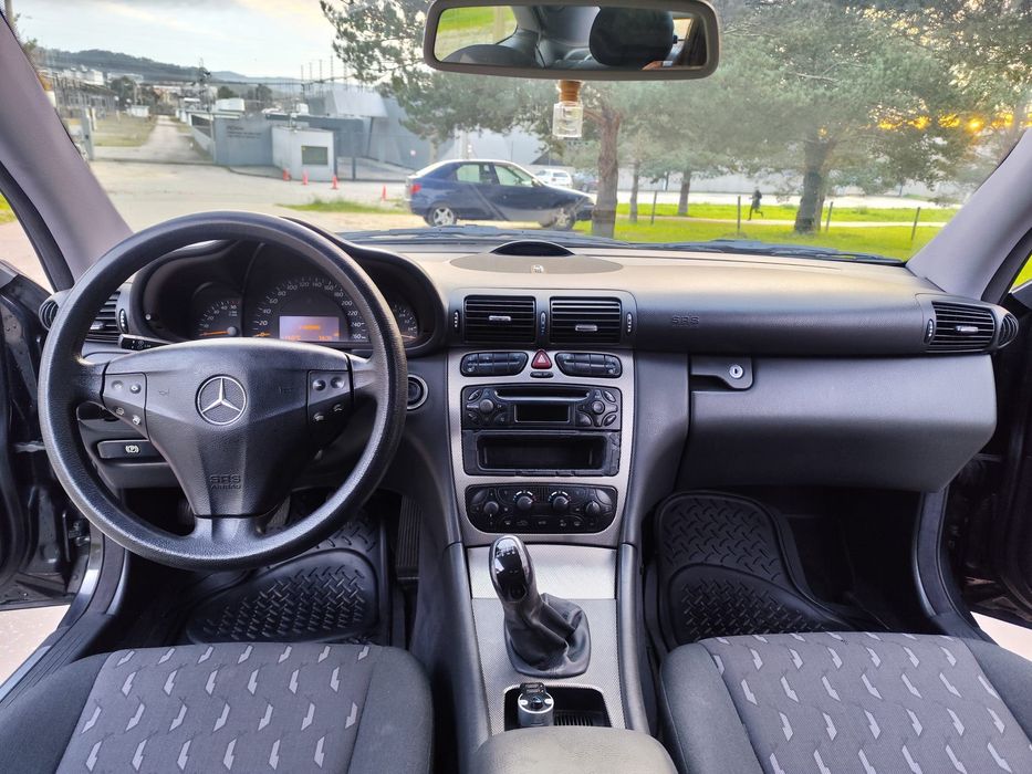 Mercedes C 220 CDI Coupé 143cv | Caixa manual | ~274.000 km