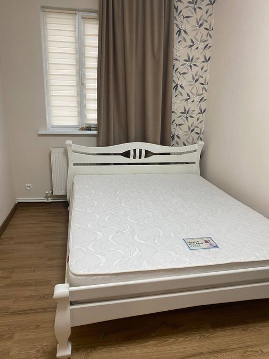 Кровать + матрац дерев'яна