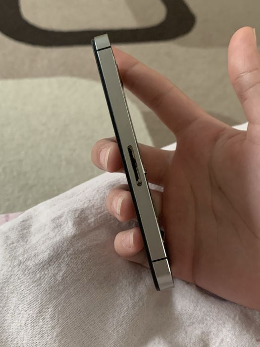 iPhone 4 / 4s телефон