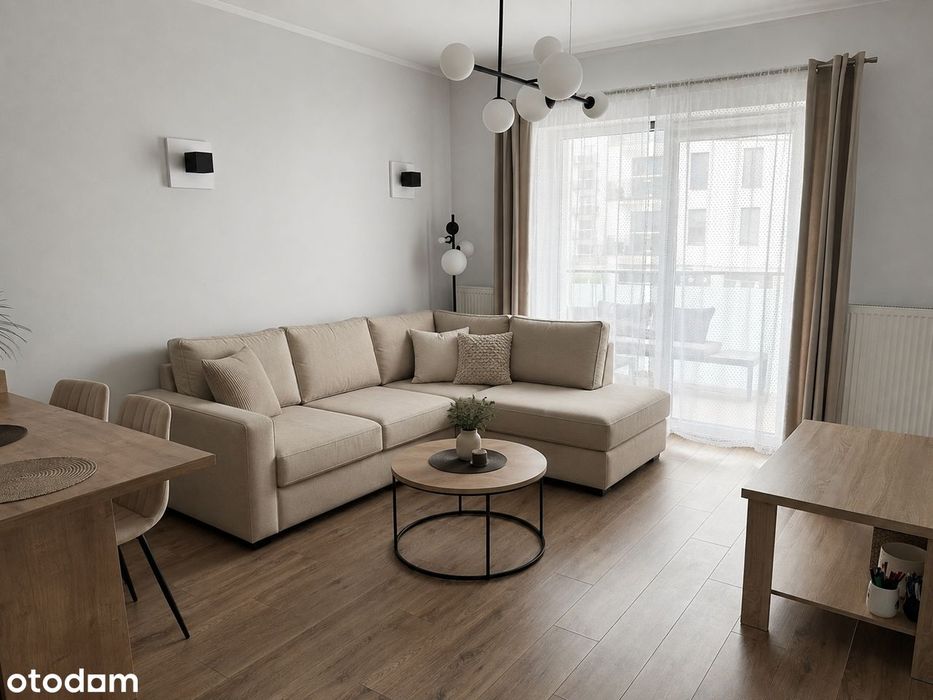 Przestronne 3-pokojowe mieszkanie z balkonem. 50m2