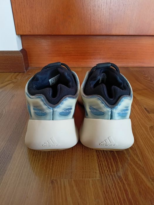 Adidas Yeezy 700 v3 Kyanite r. 43 1/3