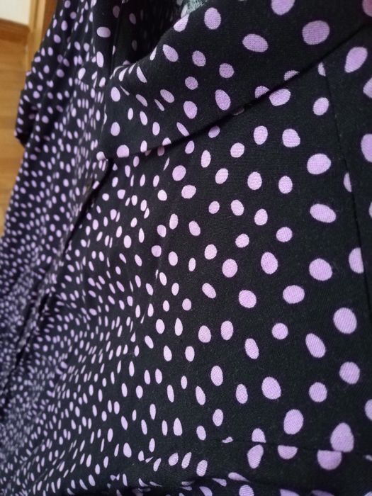 Vestido midi às bolinhas Bershka