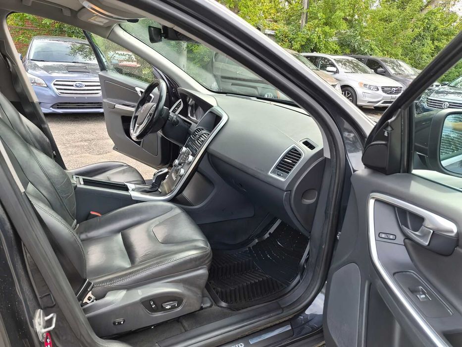 Volvo XC60      2015