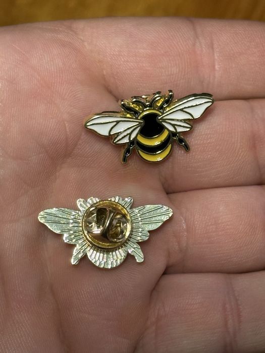 Значок бджола 2 шт бджілки
