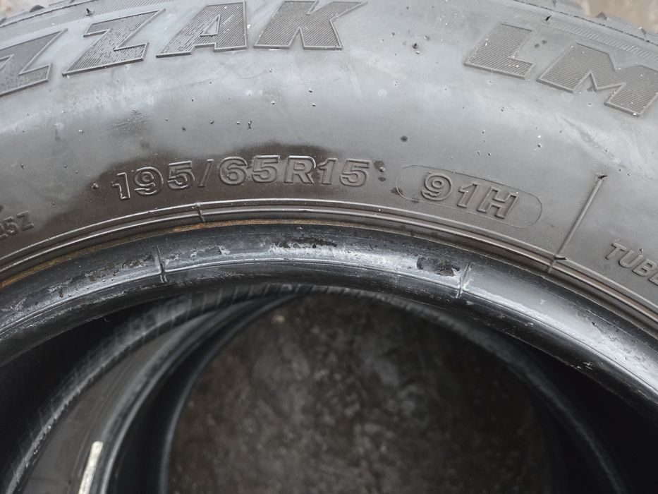 Шини зимові 195/65/r15, Bridgestone Blizzak LM-25.