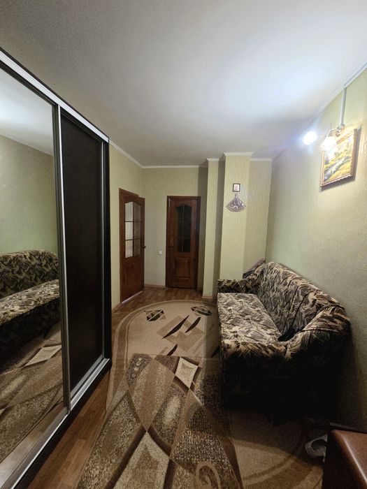 Продам 1К квартиру м.Обухів вул.Лермонтова (Академічна)