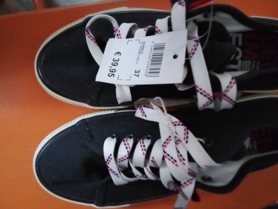 Кеды  новые фирменные