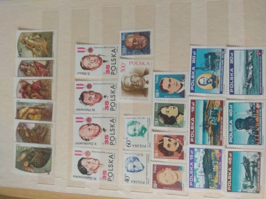 Klaser ze znaczkami pocztowymi niestemplowane PRL
