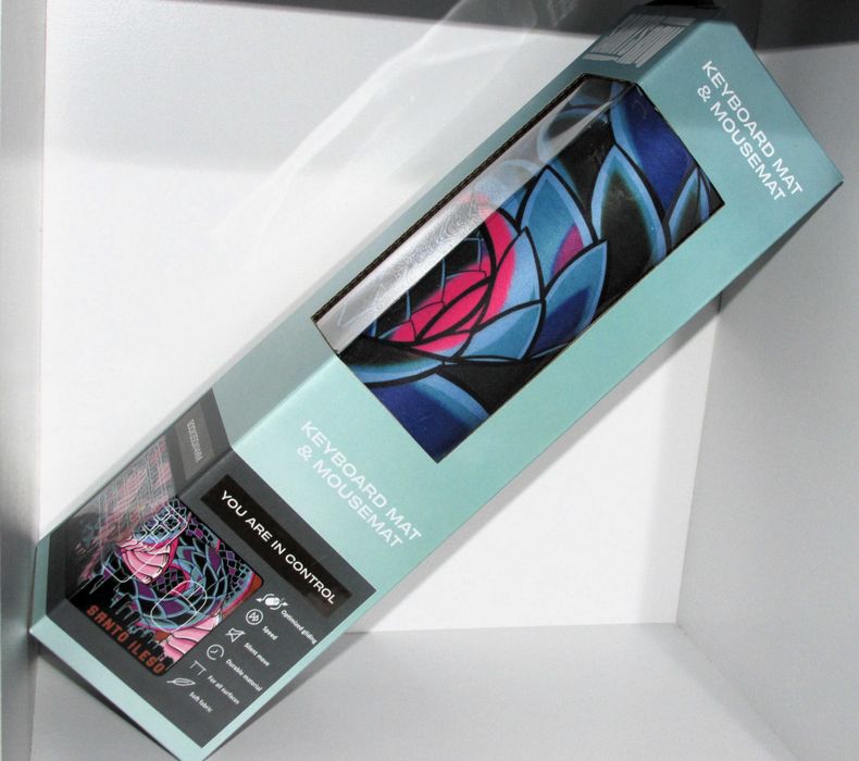 Tapete para Rato/ Keyboard Mat & Mousemat Saints row, Novo e Selado.64309852781059123