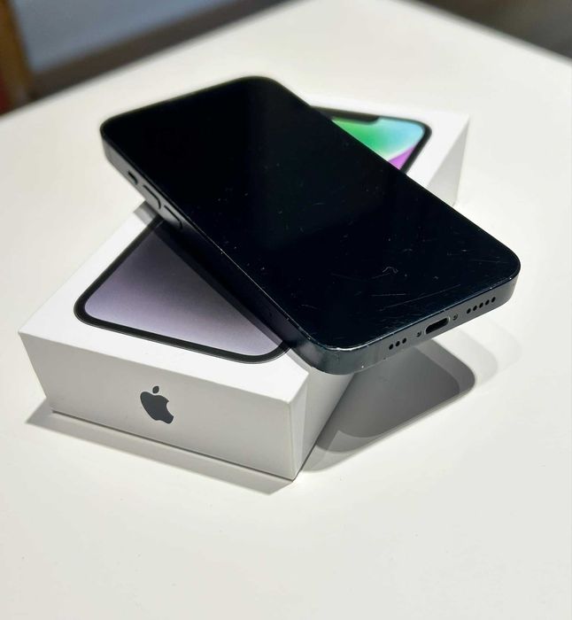 iPhone 14, Midnight, 128GB **GRATIS** dwie obudowy