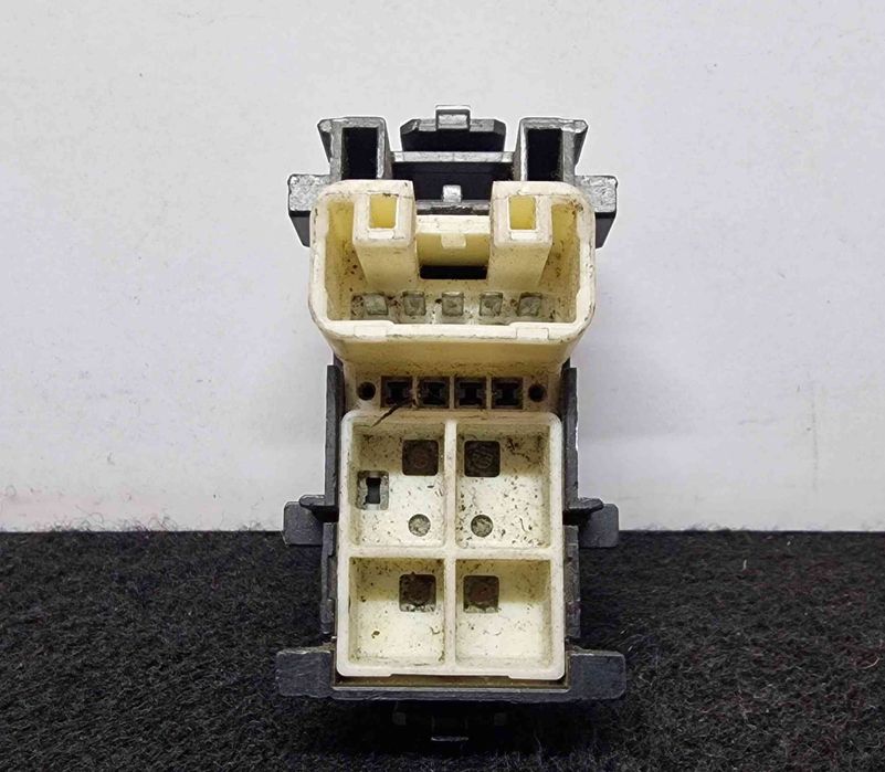 Comando / Botão / Interruptor Vidros Frente Direito 1928298 - TOYOTA YARIS