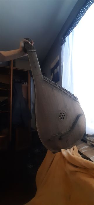 Старовинна бандура віком 30+