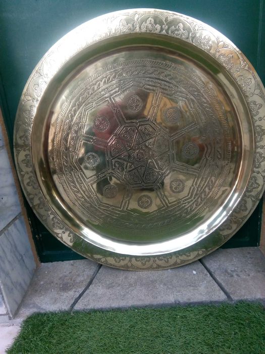 Prato Marroquino em latão, 65 cm diâmetro