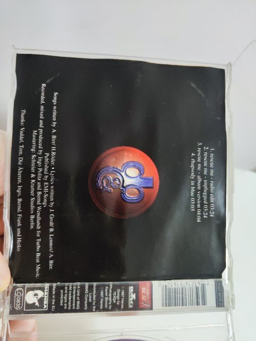 Bell Bok & Candle Rescue me CD