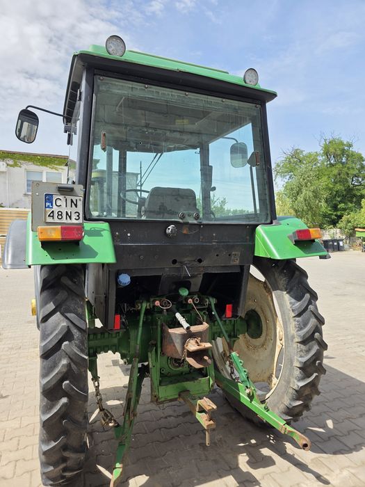 John deere 2140.