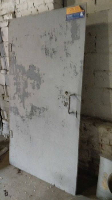 Броньовані двері Б/У