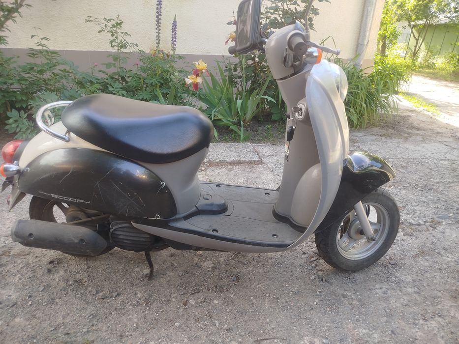 Скутер з документами Honda Crea Scoopy 50 4t