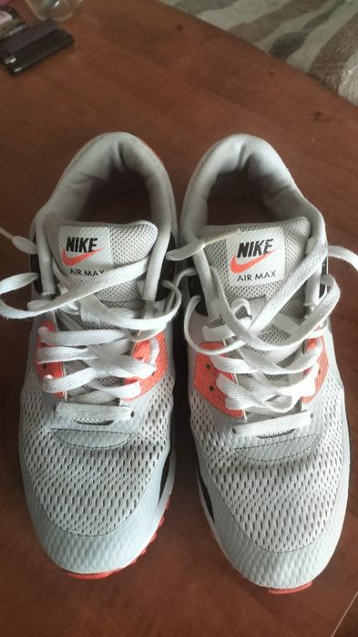 Nike air max muito bons
