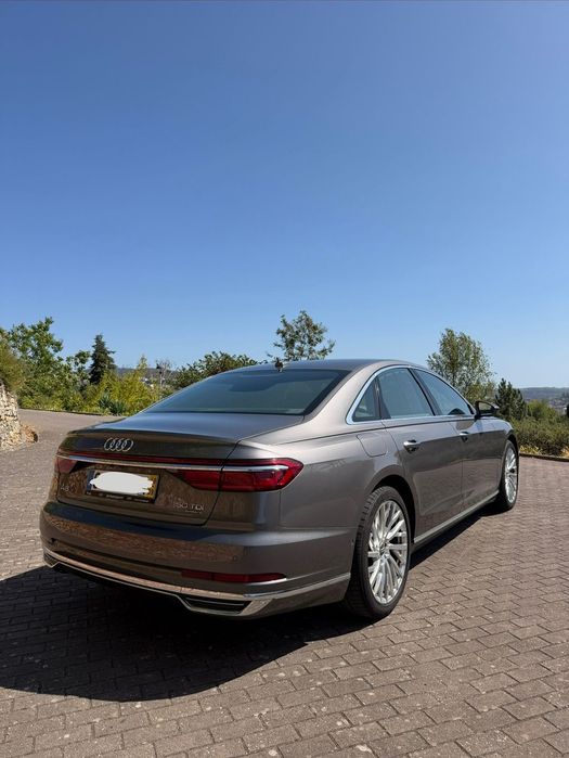 Audi A8 3.0 TDI V6 quattro Clean Exclusive