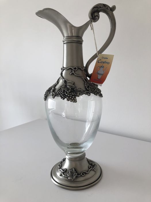 Jarra em estanho puro. Nova. Criações Castro