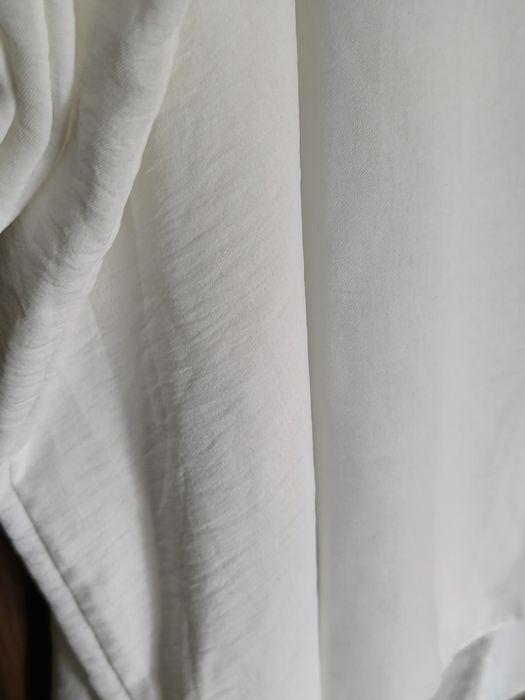 Tunika niegniotek oversize biała rękaw podpinamy