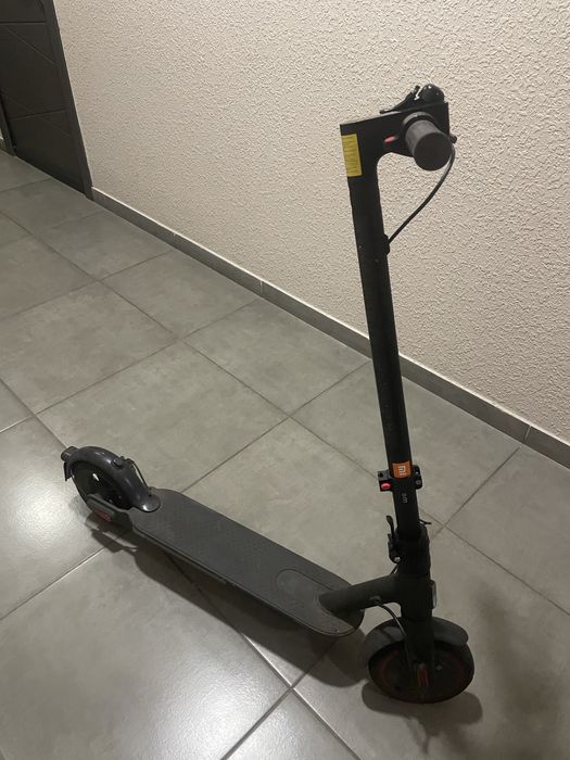 Mi Electric Scooter Pro 2