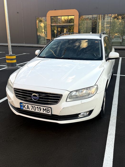 Продам автомобіль Volvo v70