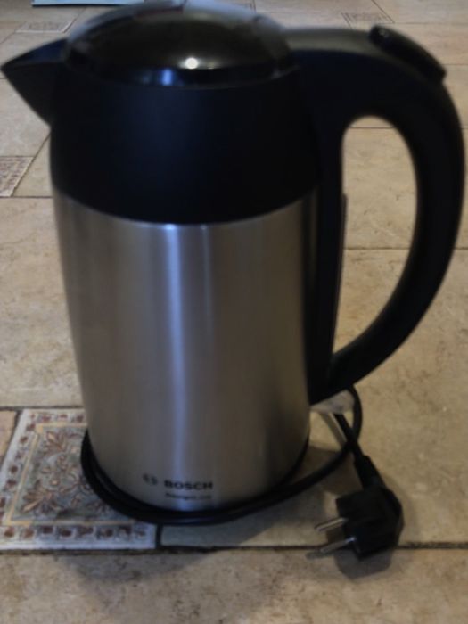 електрочайник BOSCH TWK3P420