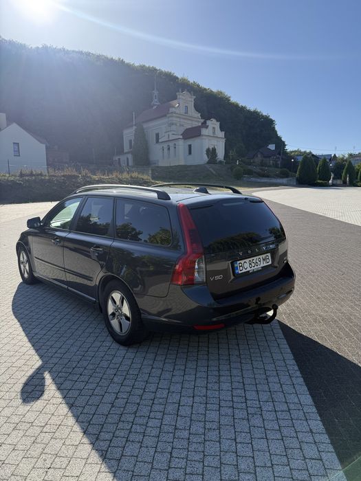 Volvo v-50. Вольво v-50