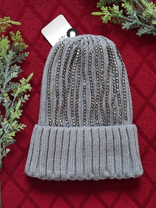 NOWA szara siwa zimowa czapka