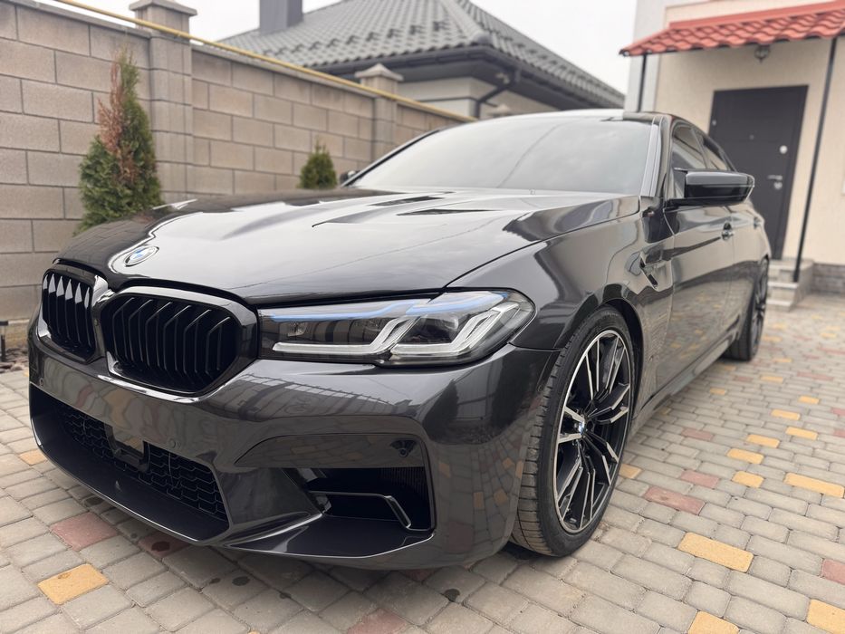 Продам BMW G30 540i