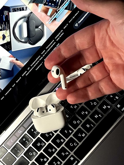 Магазин б/у Лівий AirPods 4 A3053 A3050 A3058 Оригинал