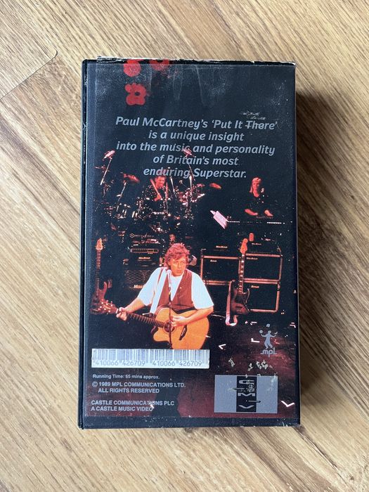 Paul McCartney Put it there VHS