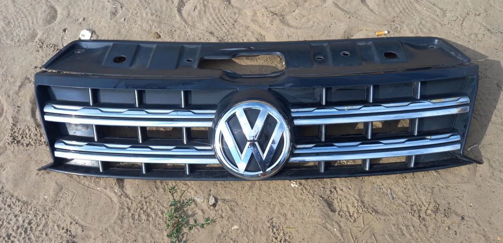 Grill Atrapa Chłodnicy Zderzaka Volkswagen Amarok