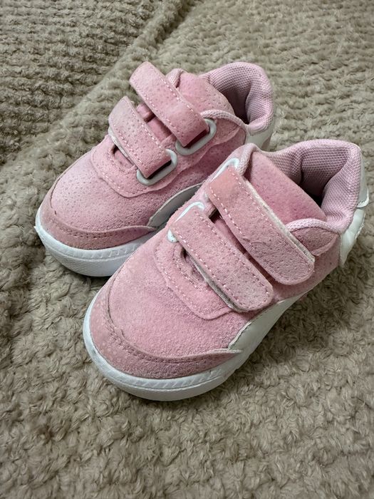 Кросівки 23 розмір