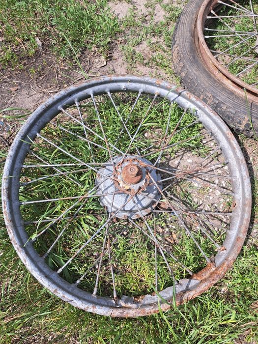 2 koła WFM, do regeneracji