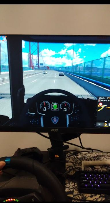 Logitech G29, pedais e shifter