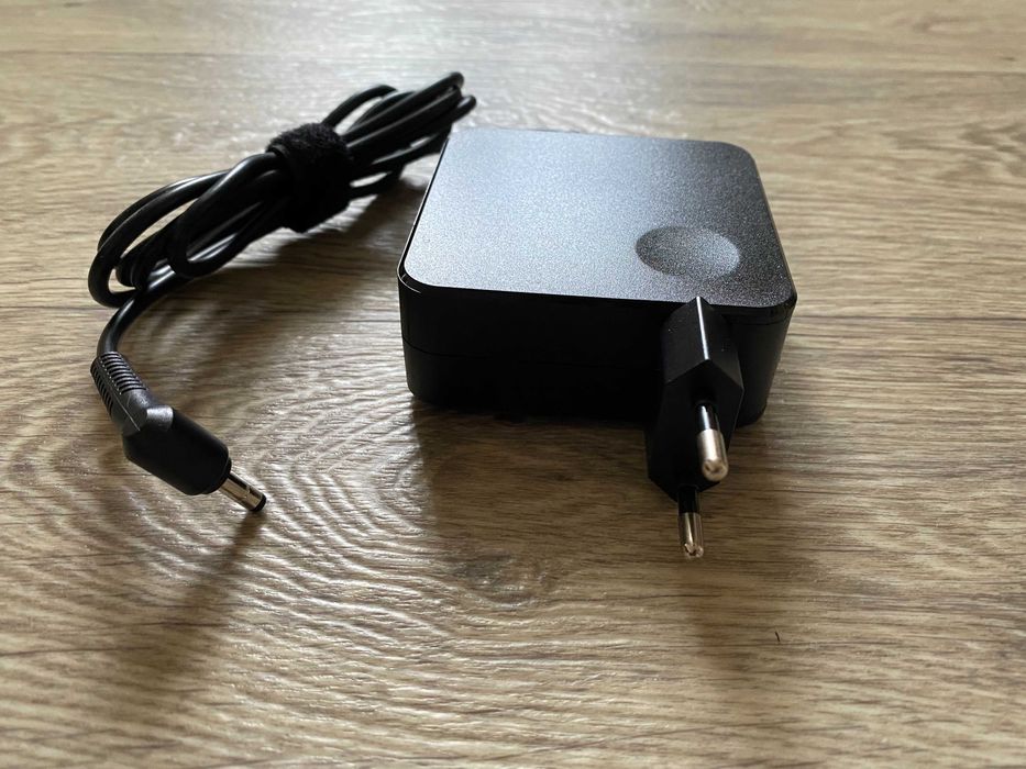 Блок живлення для ноутбука Lenovo 20V 3.25A 65W 4.0*1.7мм