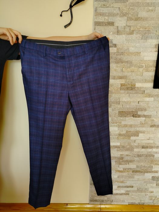 Garnitur granatowy w kratkę