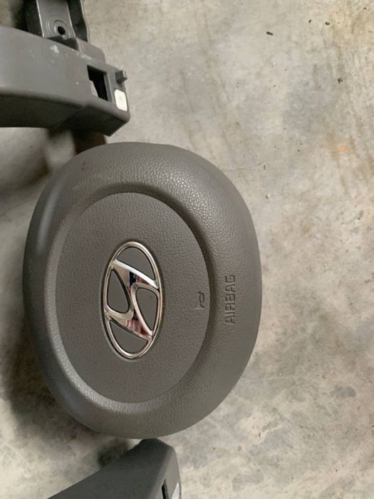 Подушка безпеки airbag Hyundai Staria подушка в руль ремні паски