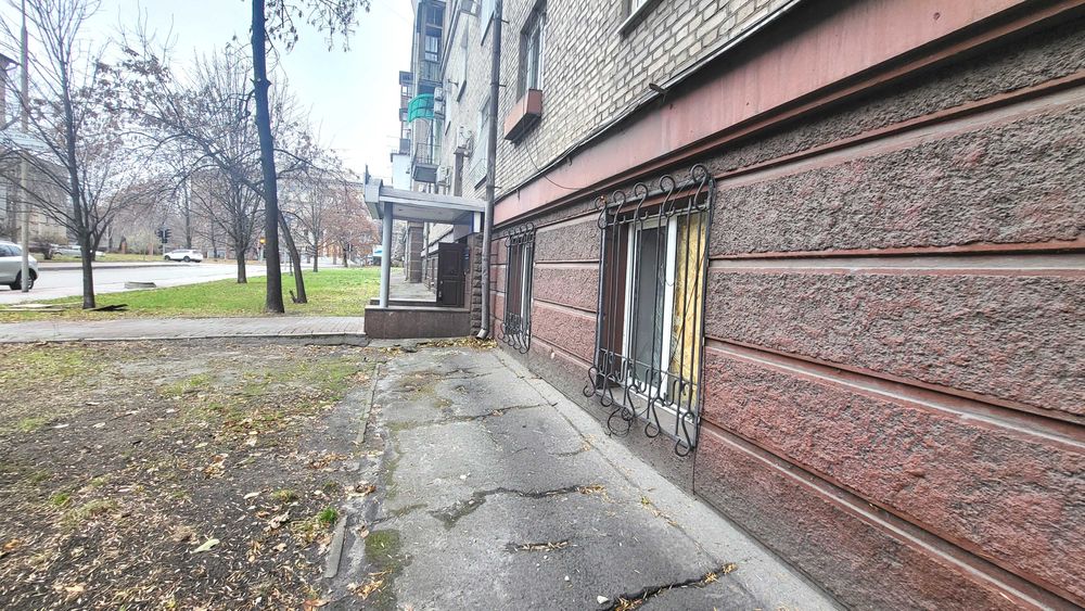 Продаж  приміщення ЧЕРВОНА ЛІНІЯ вул. Південно-Українська буд. 3