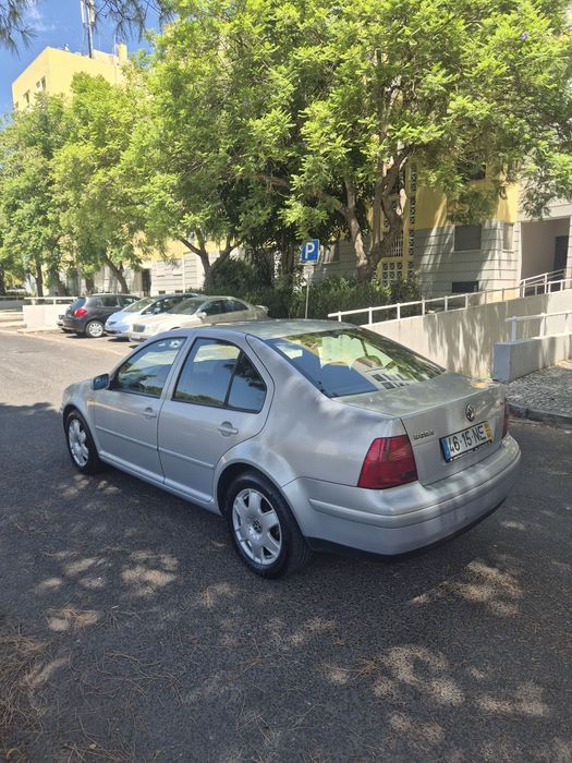 Bora 1.9 TDI Highline 115cv